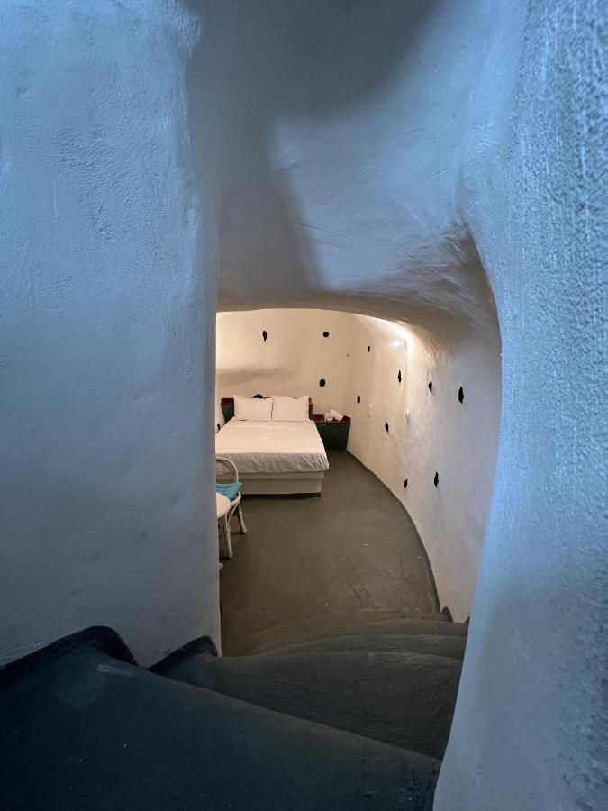 Hotel Thirasia Fira (Santorini) Quarto foto