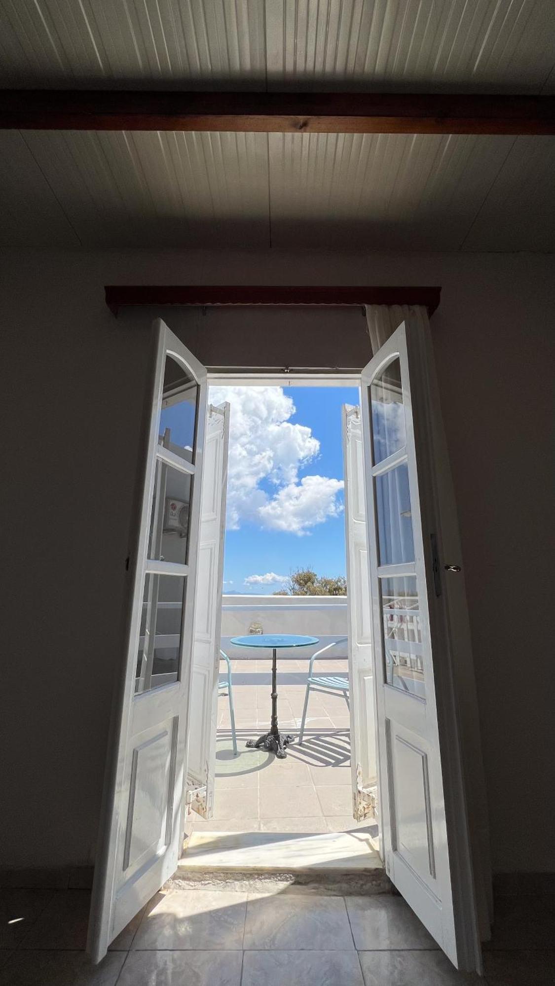 Hotel Thirasia Fira (Santorini) Quarto foto